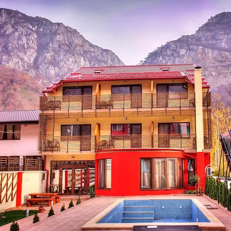 Pensiunea Jojo 4* Băile Herculane